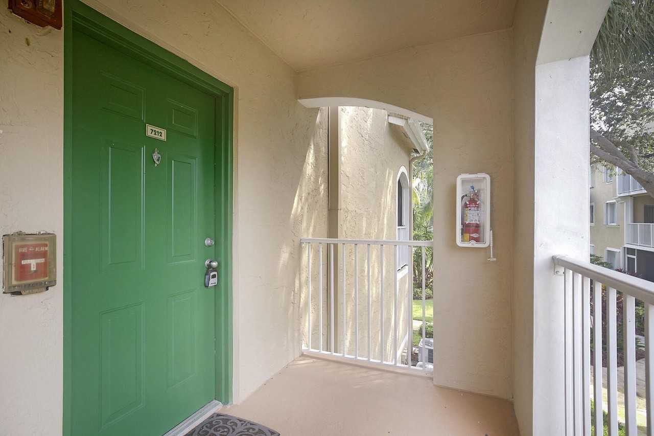 272 Village Blvd #7212 - Photo 3 of 31