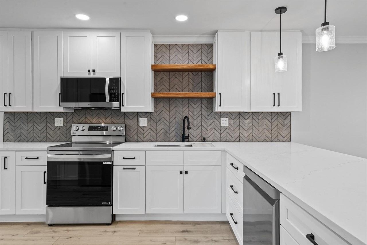 2600 Ne 5th Ave #2 - Photo 5 of 42