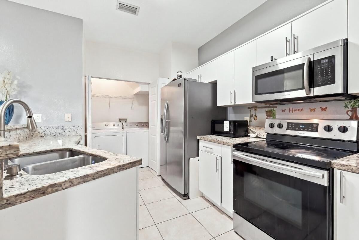 406 W Santa Catalina Cir #406