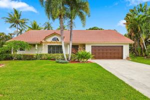 featured image of 10798 Cypress Bend Dr