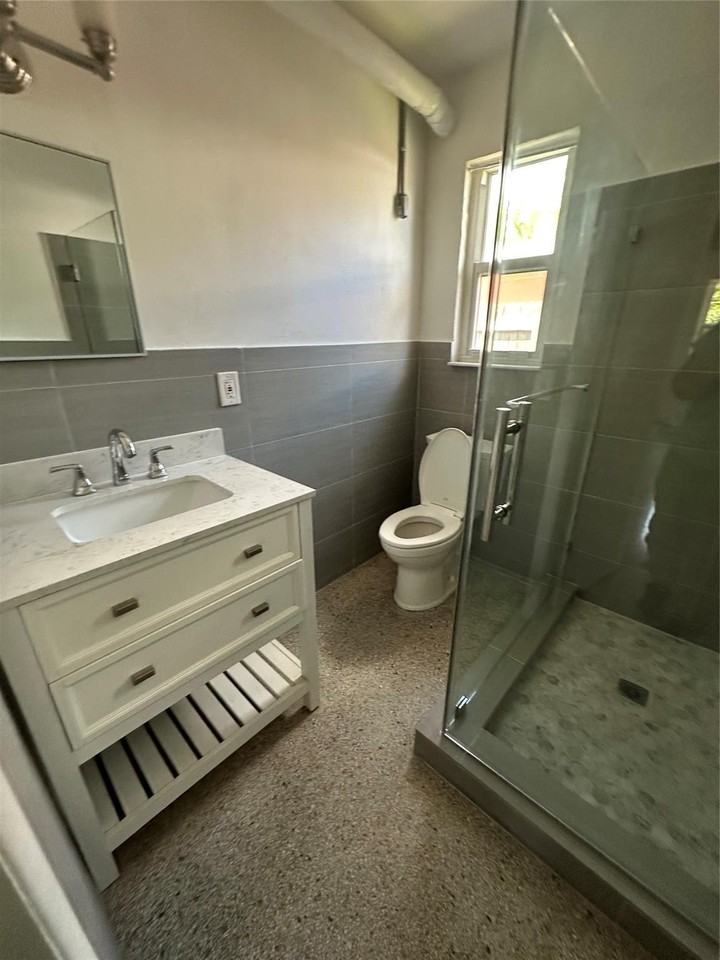 234 Ne 5th Ter - Photo 6 of 16