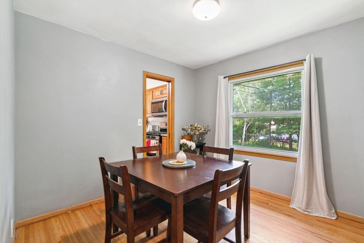6819 Eliot View Rd - Photo 4 of 19