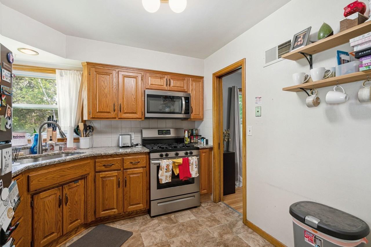 6819 Eliot View Rd - Photo 6 of 19