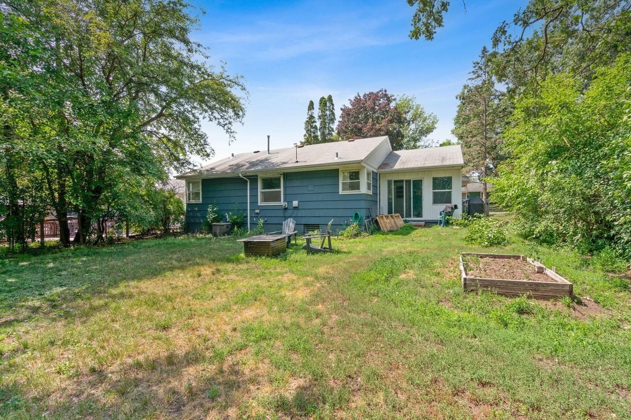 6819 Eliot View Rd - Photo 7 of 19