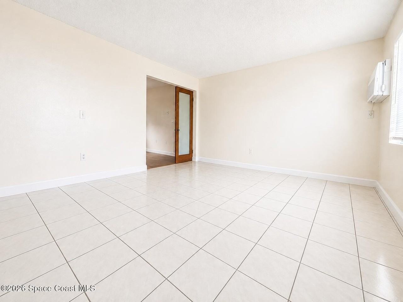 1105 Park Dr - Photo 3 of 8
