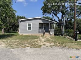 featured image of 711 La Cresta Dr
