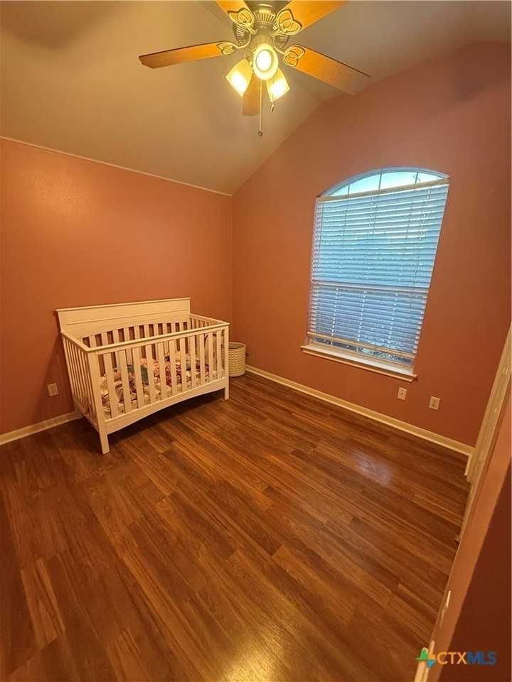 6007 Lone Star Ct - Photo 4 of 20