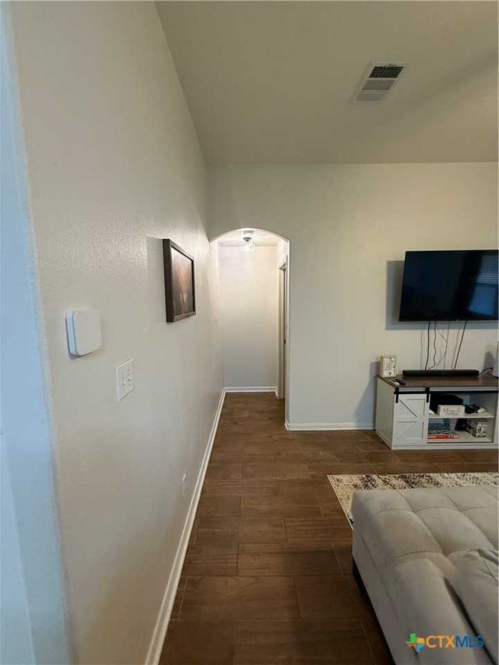 6007 Lone Star Ct - Photo 6 of 20