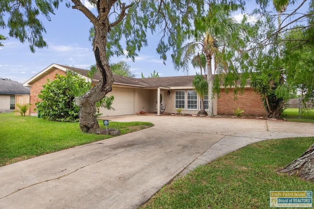 421 Mesquite Dr