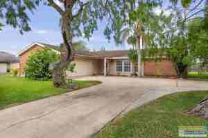 featured image of 421 Mesquite Dr