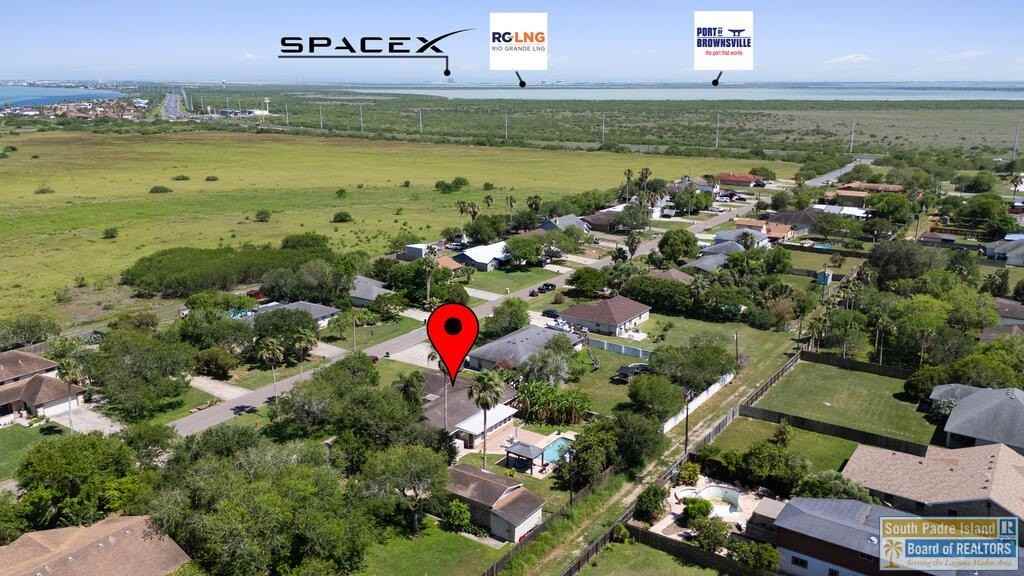 421 Mesquite Dr - Photo 3 of 21