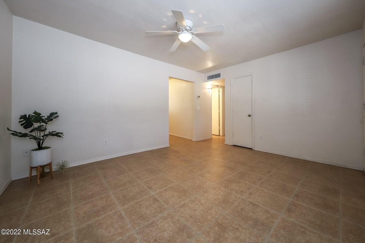 3004 N Sparkman Blvd - Photo 4 of 23