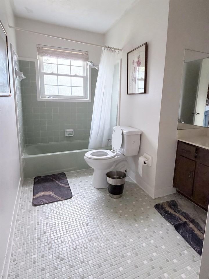 608 Fulton Rd - Photo 5 of 7
