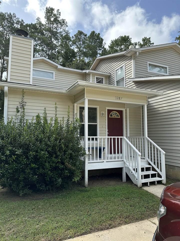 2287 Hartsfield Way