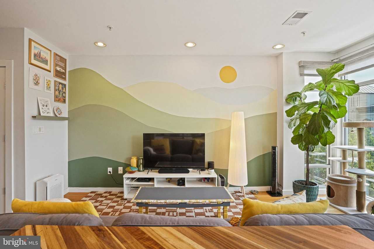 435 R St Nw - Photo 4 of 26