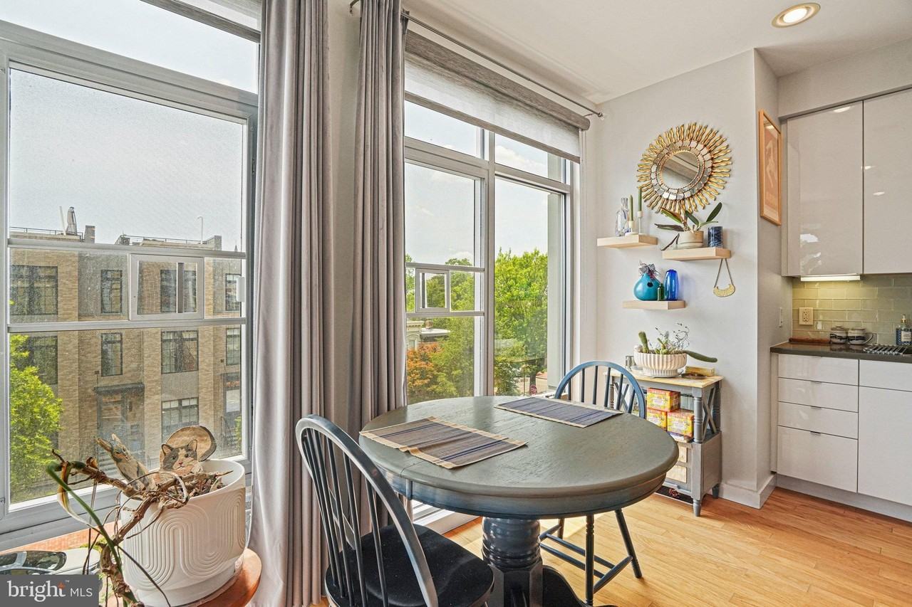 435 R St Nw - Photo 7 of 26