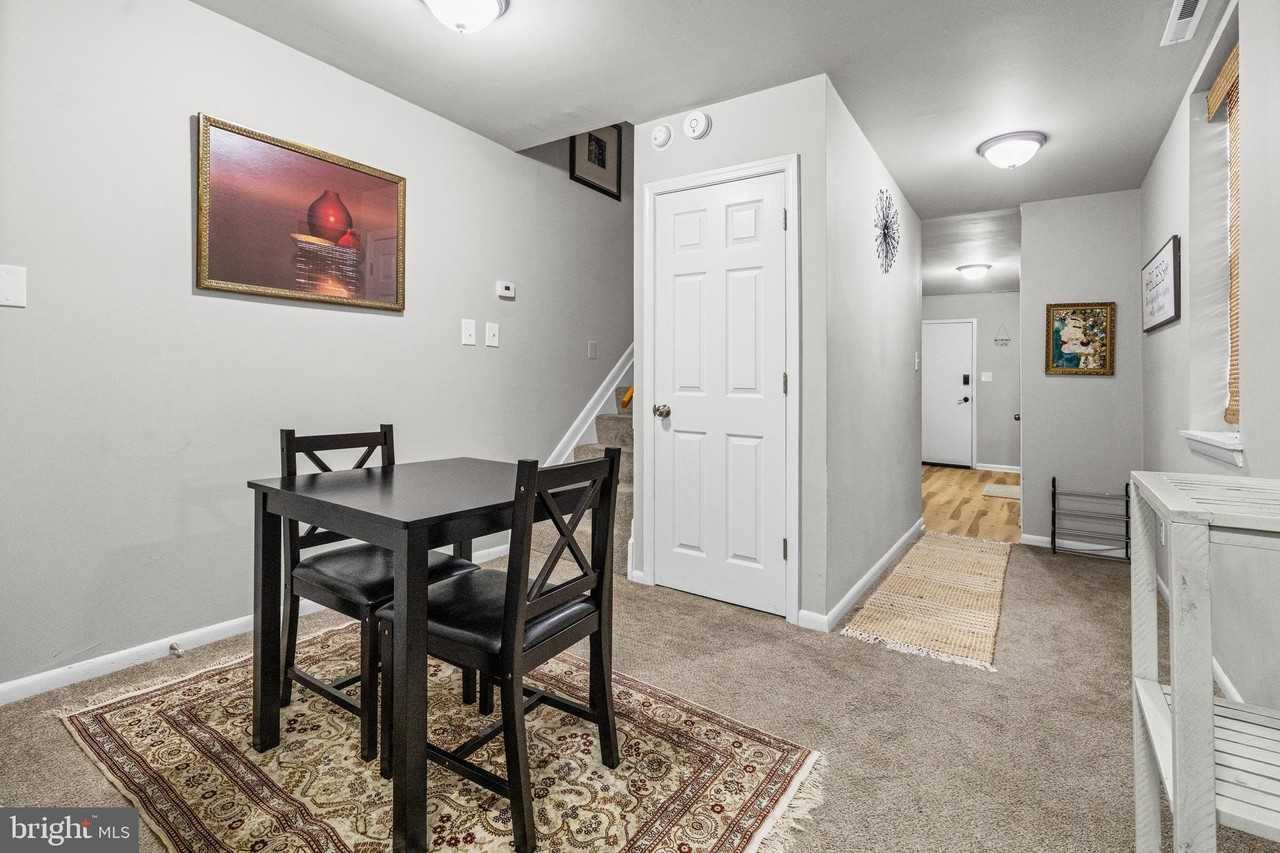 2236 Orleans St - Photo 3 of 20