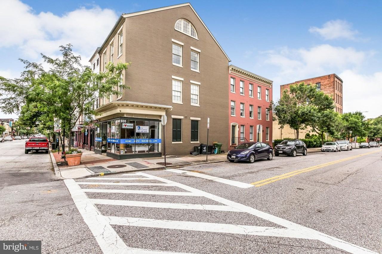 1 W Henrietta St #D - Photo 3 of 41