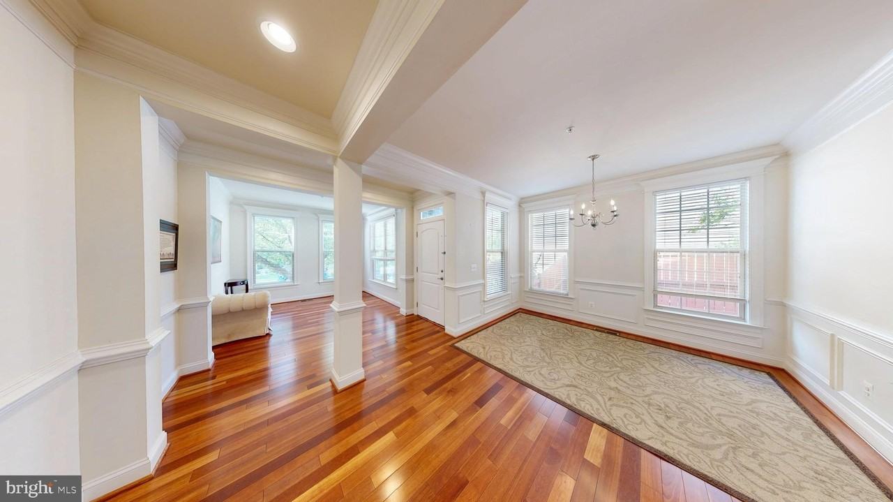3041 Moore Ln - Photo 6 of 33