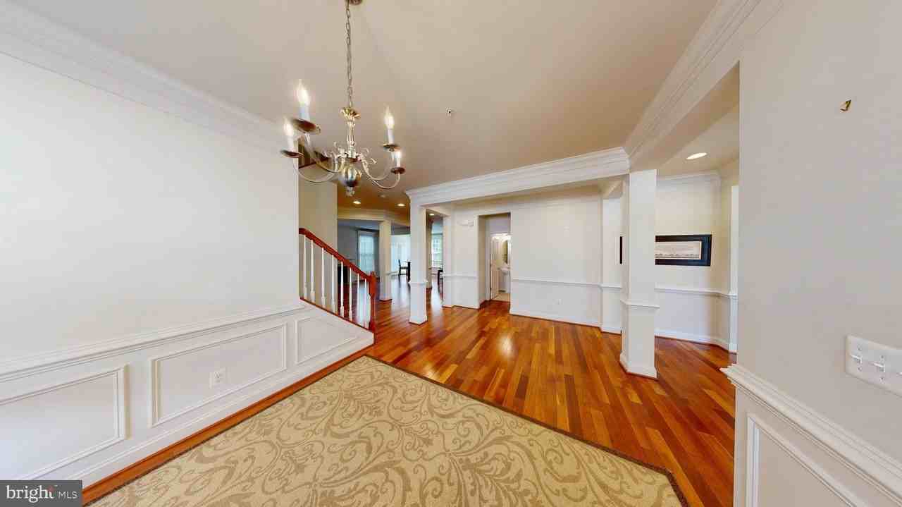 3041 Moore Ln - Photo 7 of 33