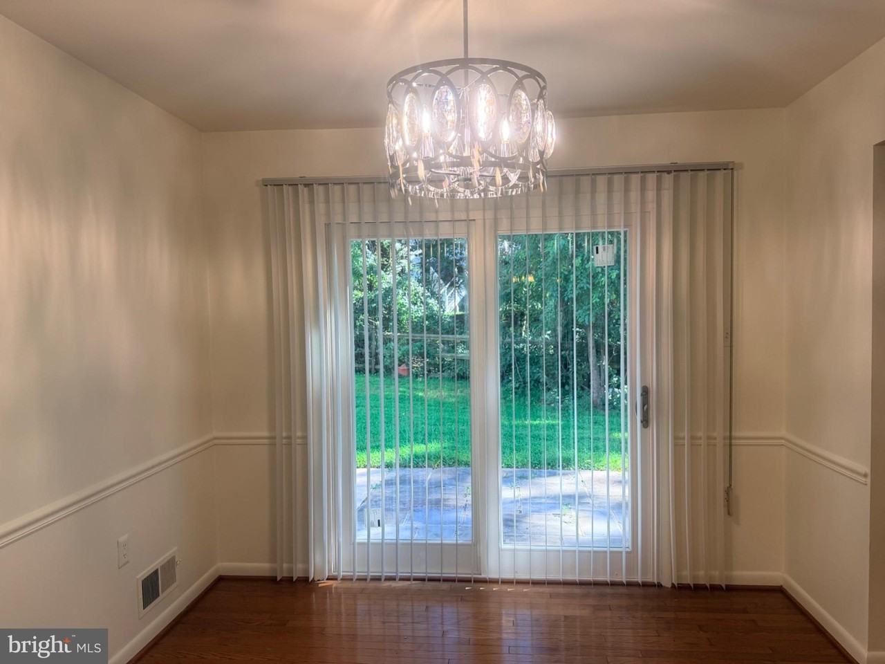 8626 Bunnell Dr - Photo 3 of 38