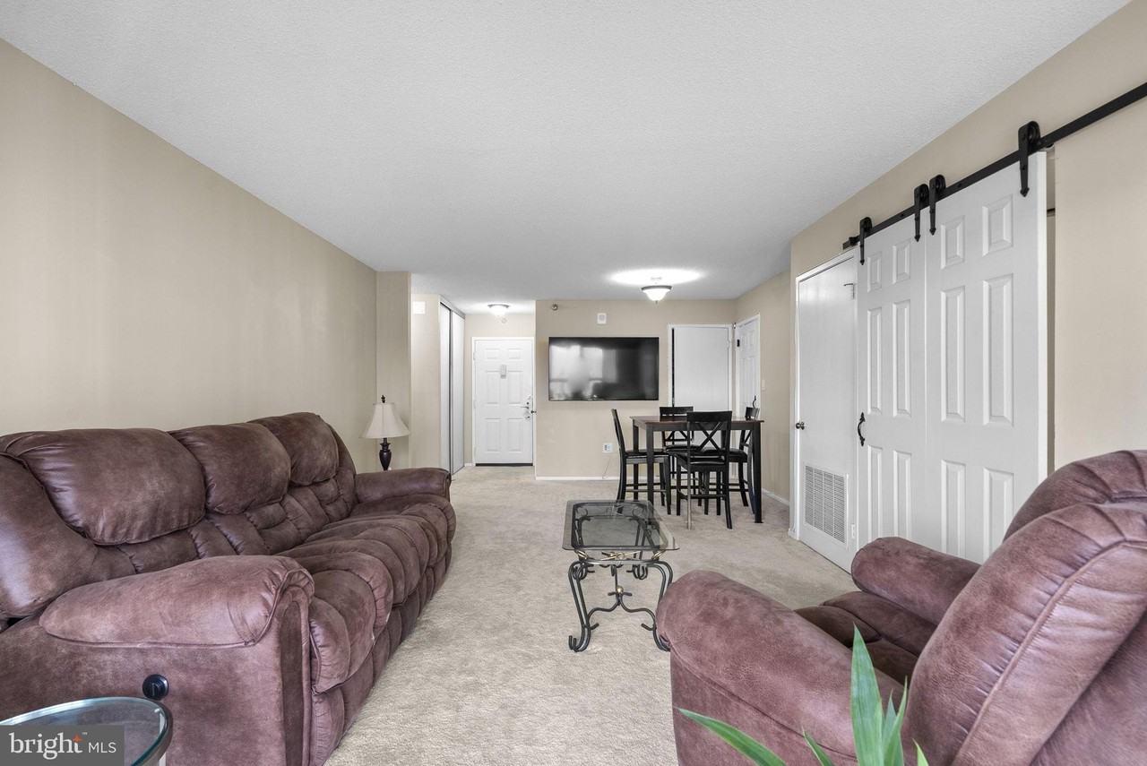 15101 Interlachen Dr #1-705 - Photo 4 of 16