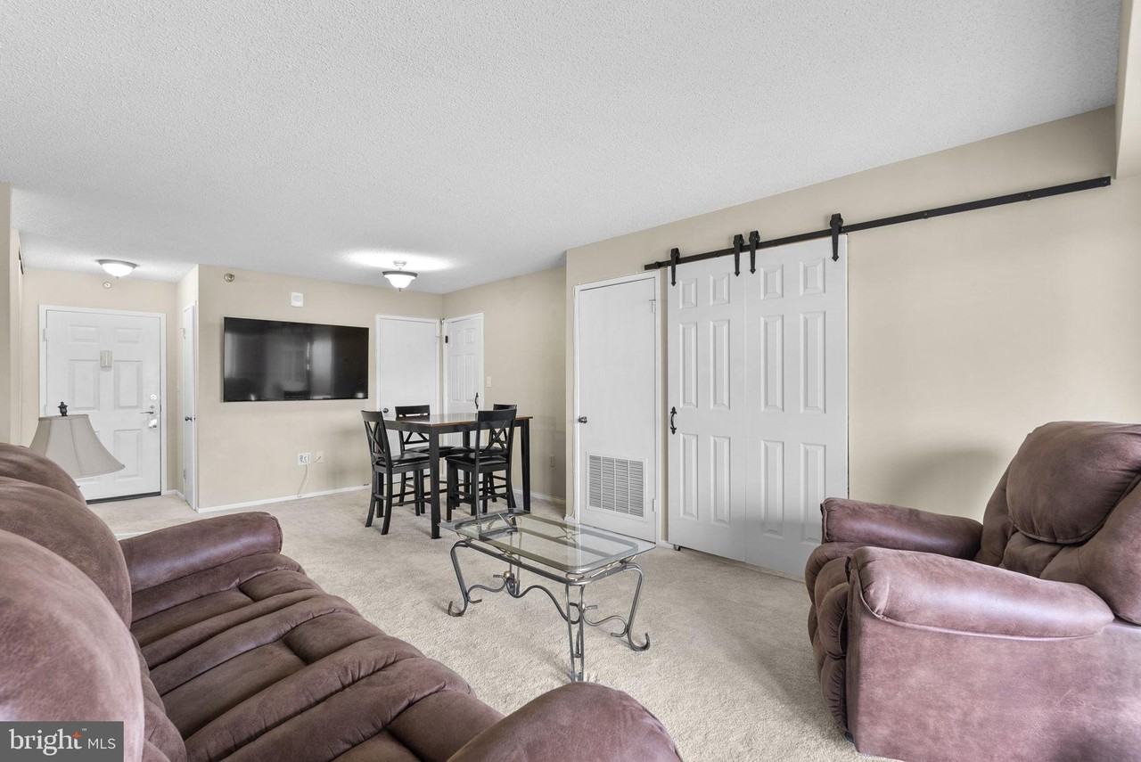 15101 Interlachen Dr #1-705 - Photo 5 of 16