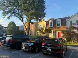 featured image of 18 Hunters Gate Ct