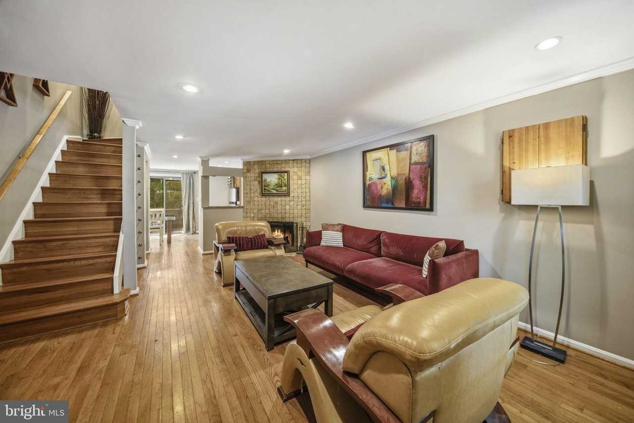 14 Strath Haven Ct - Photo 2 of 27