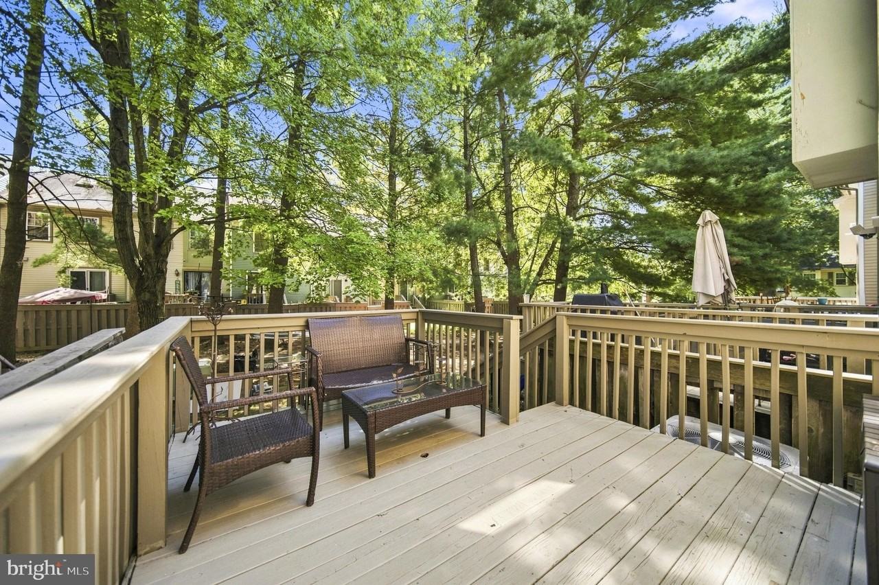 14 Strath Haven Ct - Photo 6 of 27