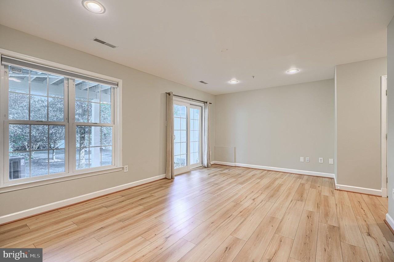 5407 Commerce Row #50 - Photo 4 of 25