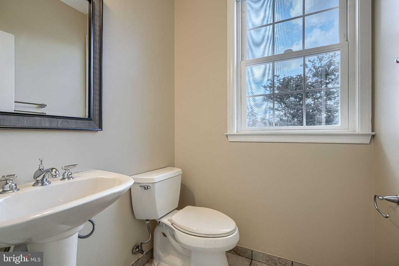 5407 Commerce Row #50 - Photo 6 of 25