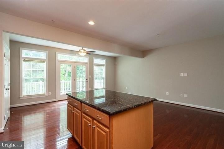 14628 Hawley Ln - Photo 7 of 30