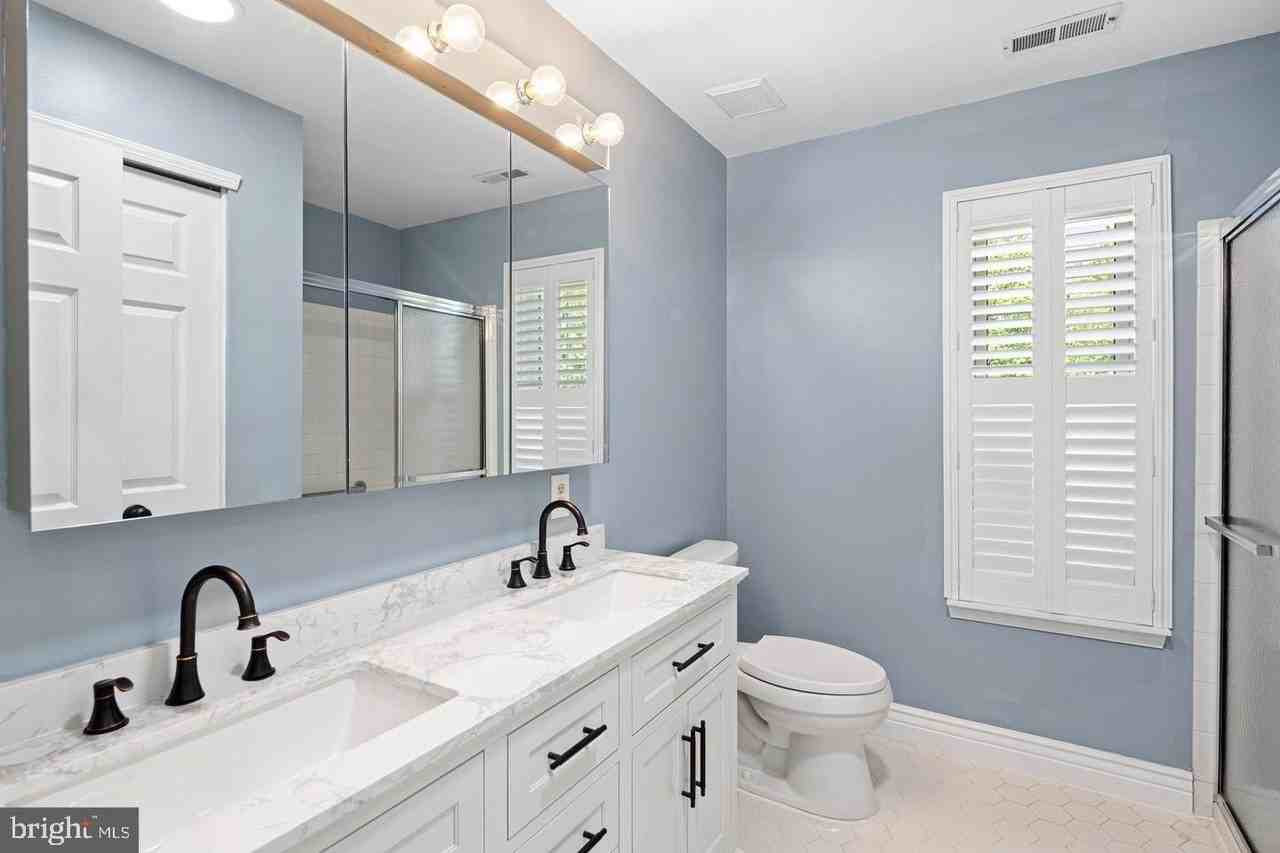 107 Sweetwater Dr - Photo 7 of 17