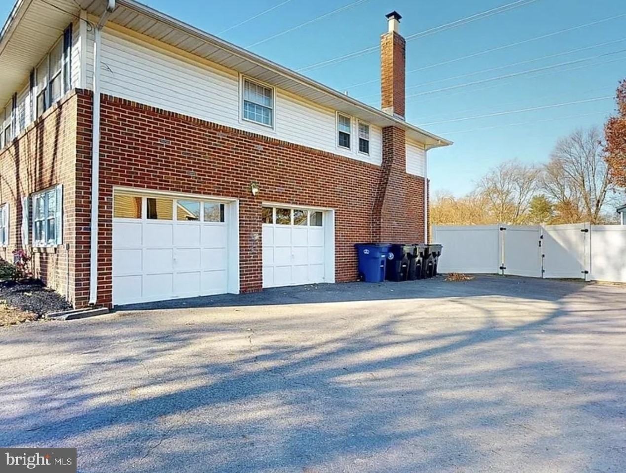 213 Wayne Dr - Photo 2 of 44