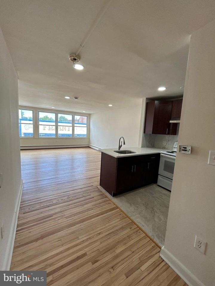 24 High St - Photo 5 of 26