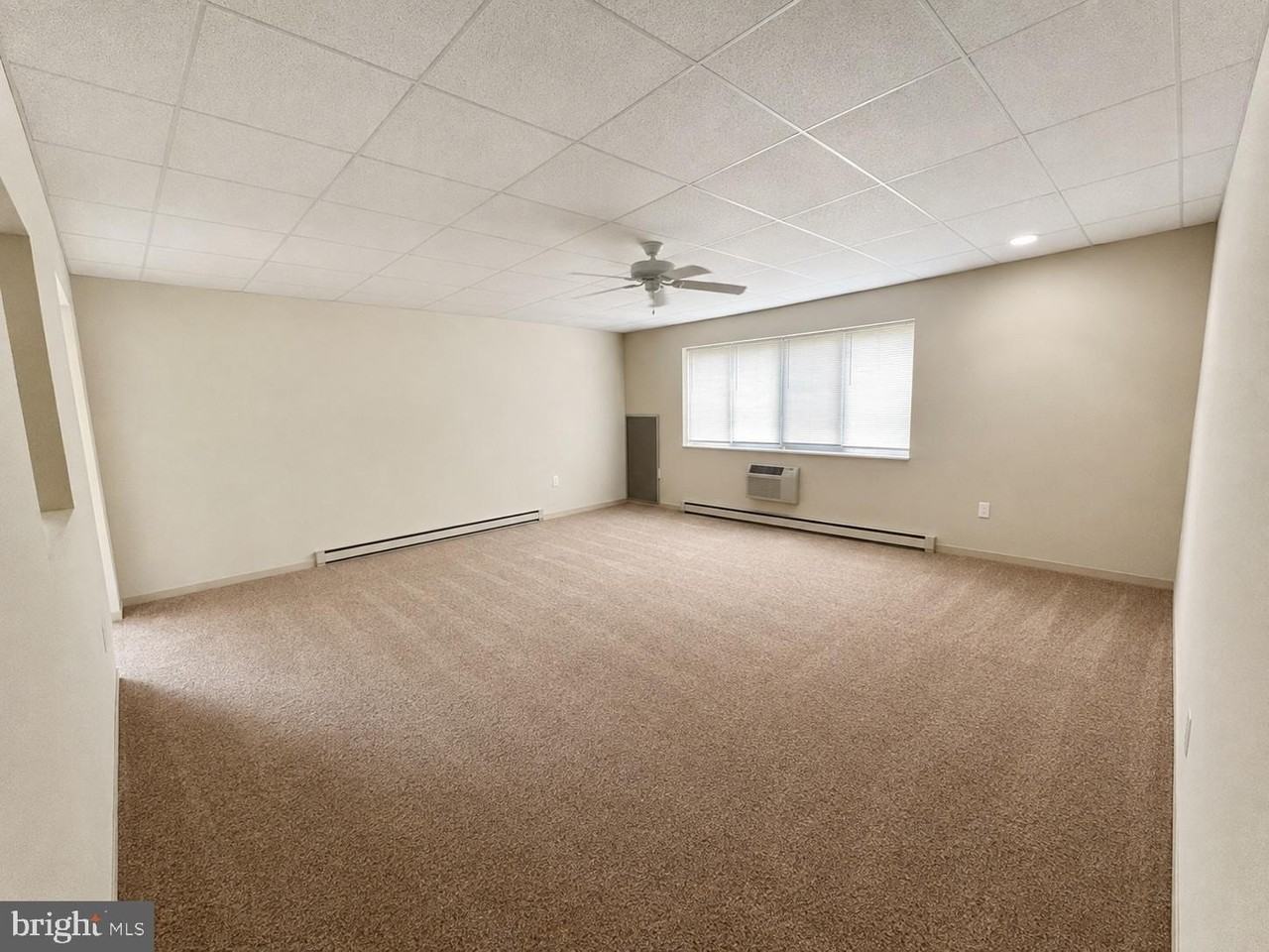 860 Lower Ferry Rd #1L - Photo 6 of 23