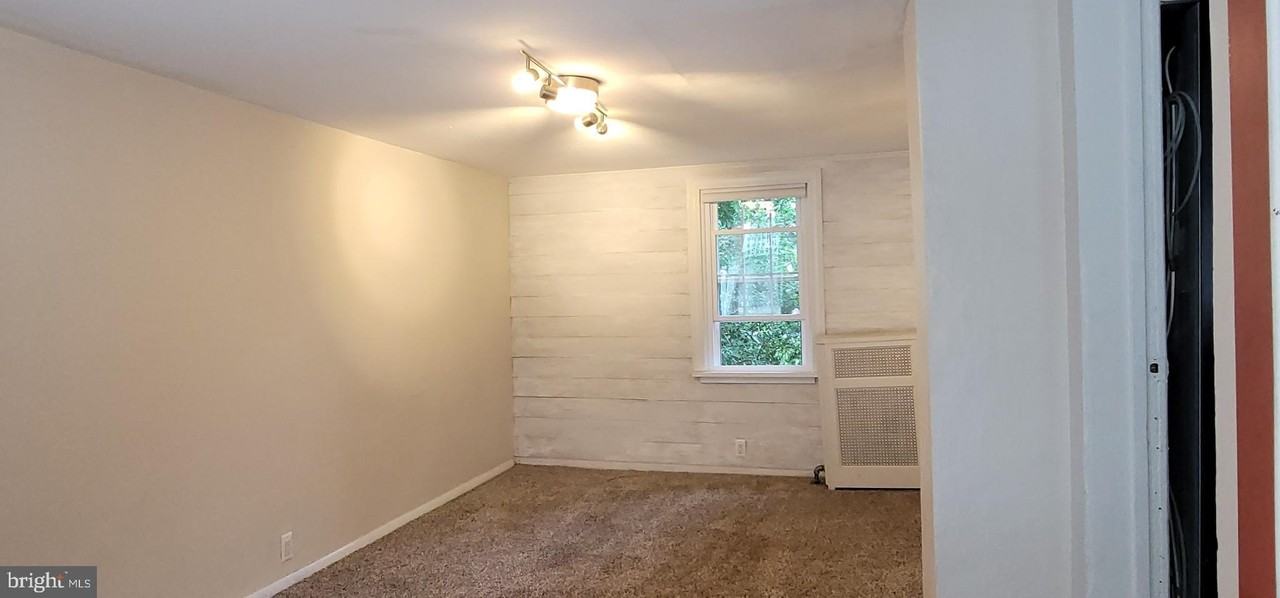 42 E Wyomissing Ave - Photo 7 of 25