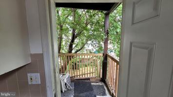 featured image of 410 N 6th St #2R