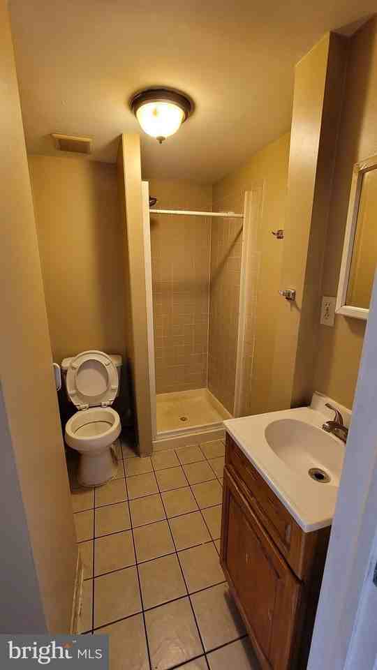 410 N 6th St #2R - Photo 3 of 10