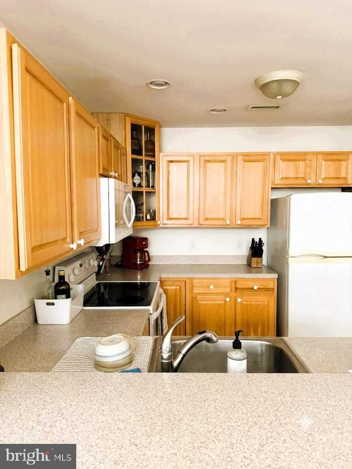 515 N Main St #2 - Photo 3 of 6