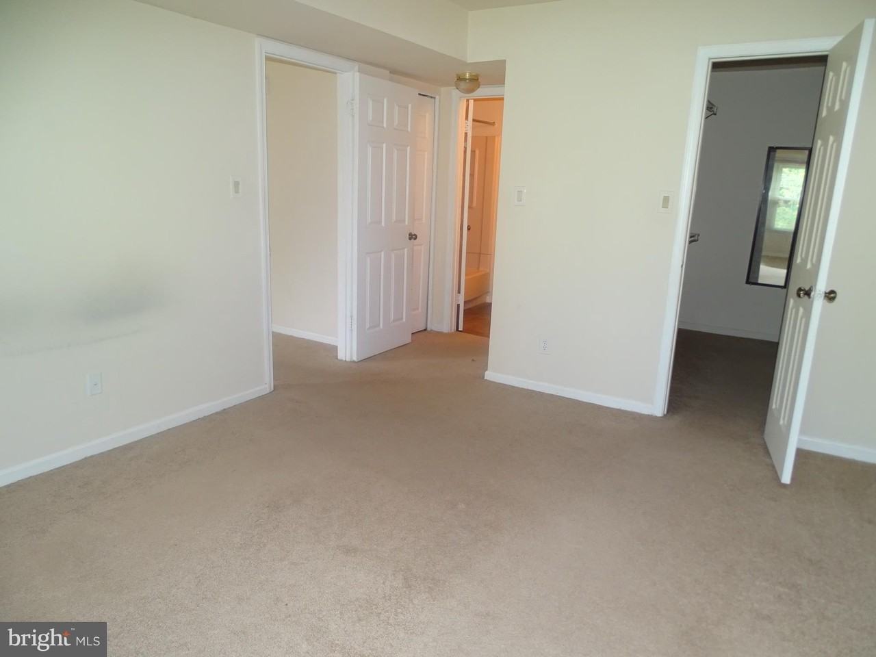 1404 Beacon Hill Dr - Photo 3 of 7