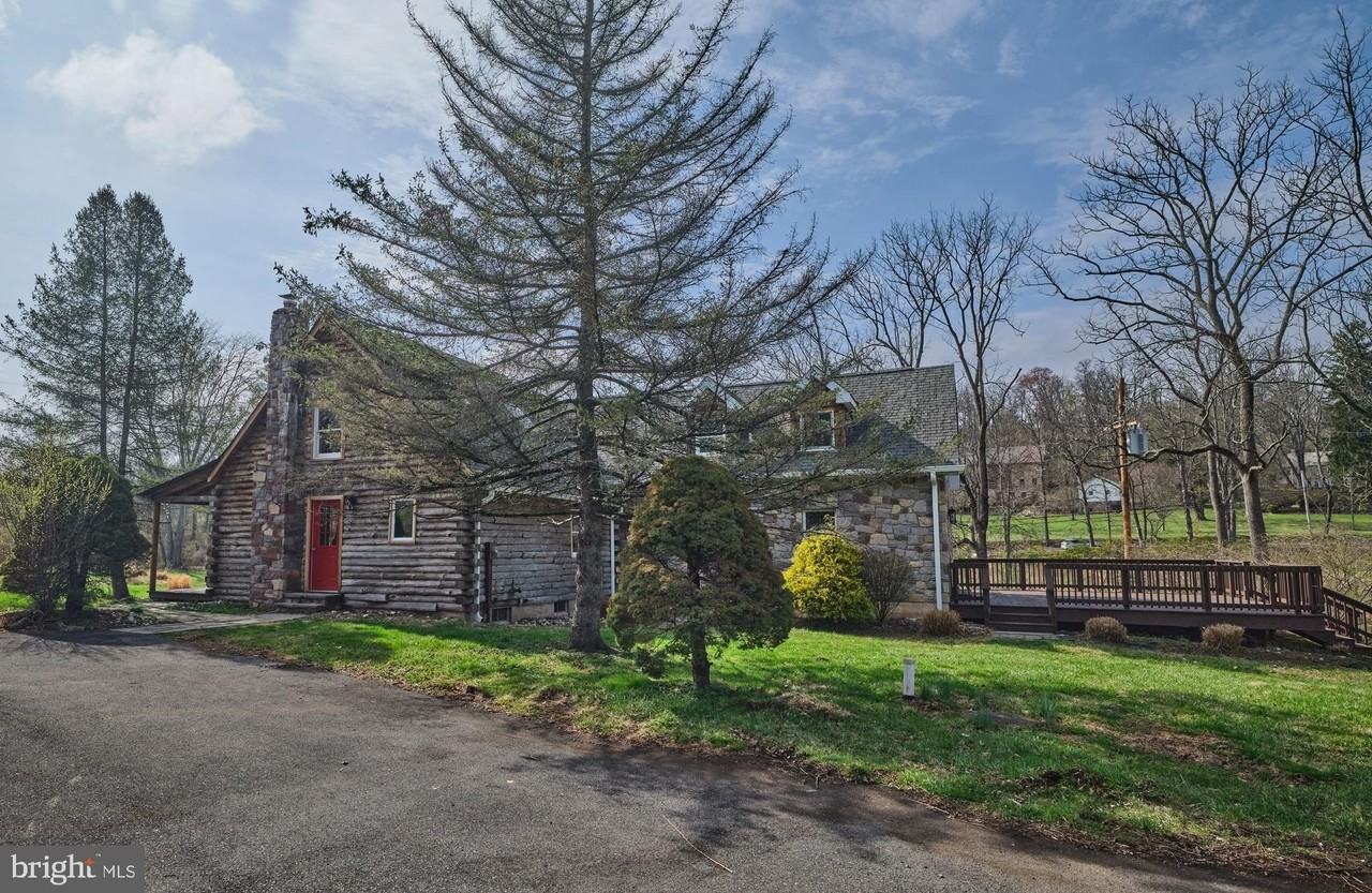 4325 Lehnenberg Rd - Photo 2 of 43
