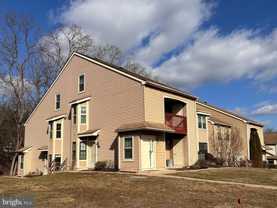 16012 Clark Ct - Photo 1 of 1