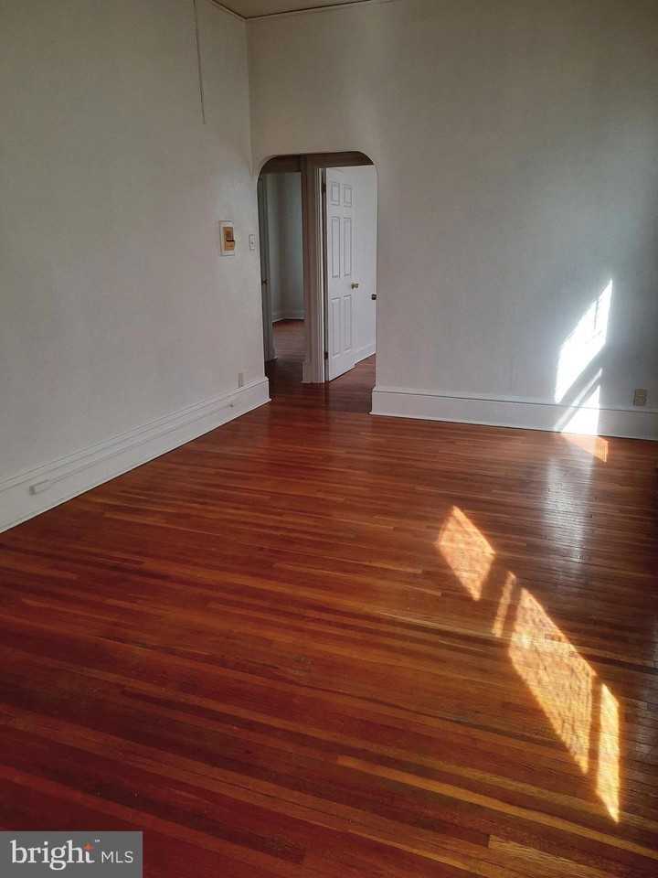 12 S Filbert St #B15 - Photo 6 of 9