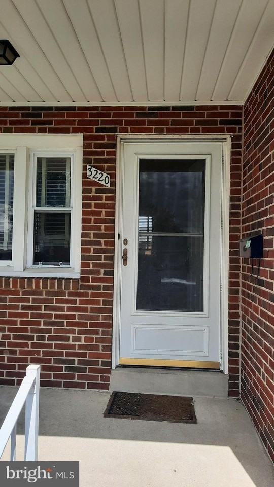 3220 Batesfield Rd - Photo 2 of 18