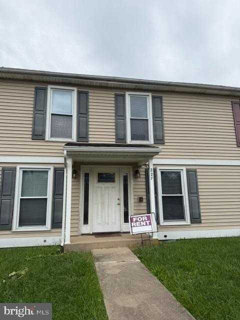 227 Gary Ave - Photo 2 of 16