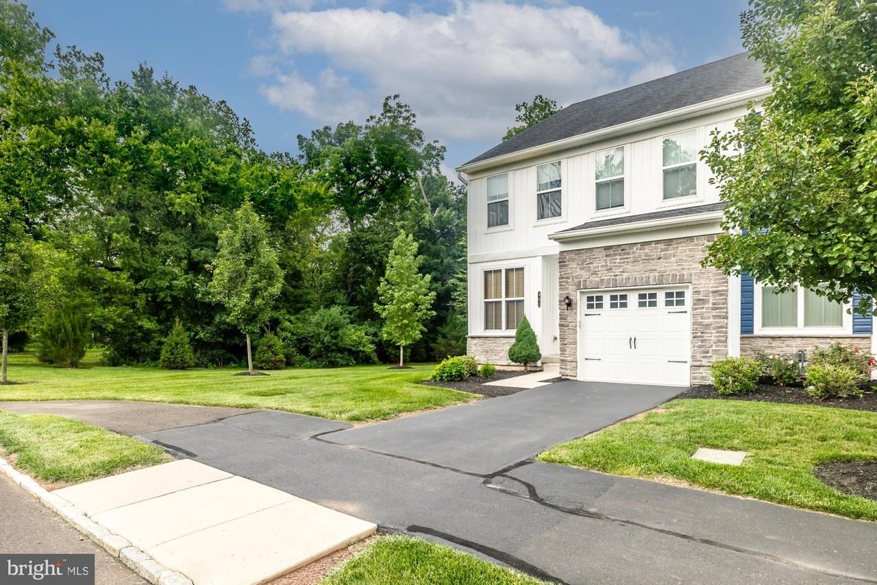 401 Wynstone Ct - Photo 3 of 40