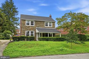 219 Crosshill Rd - Photo 1 of 1