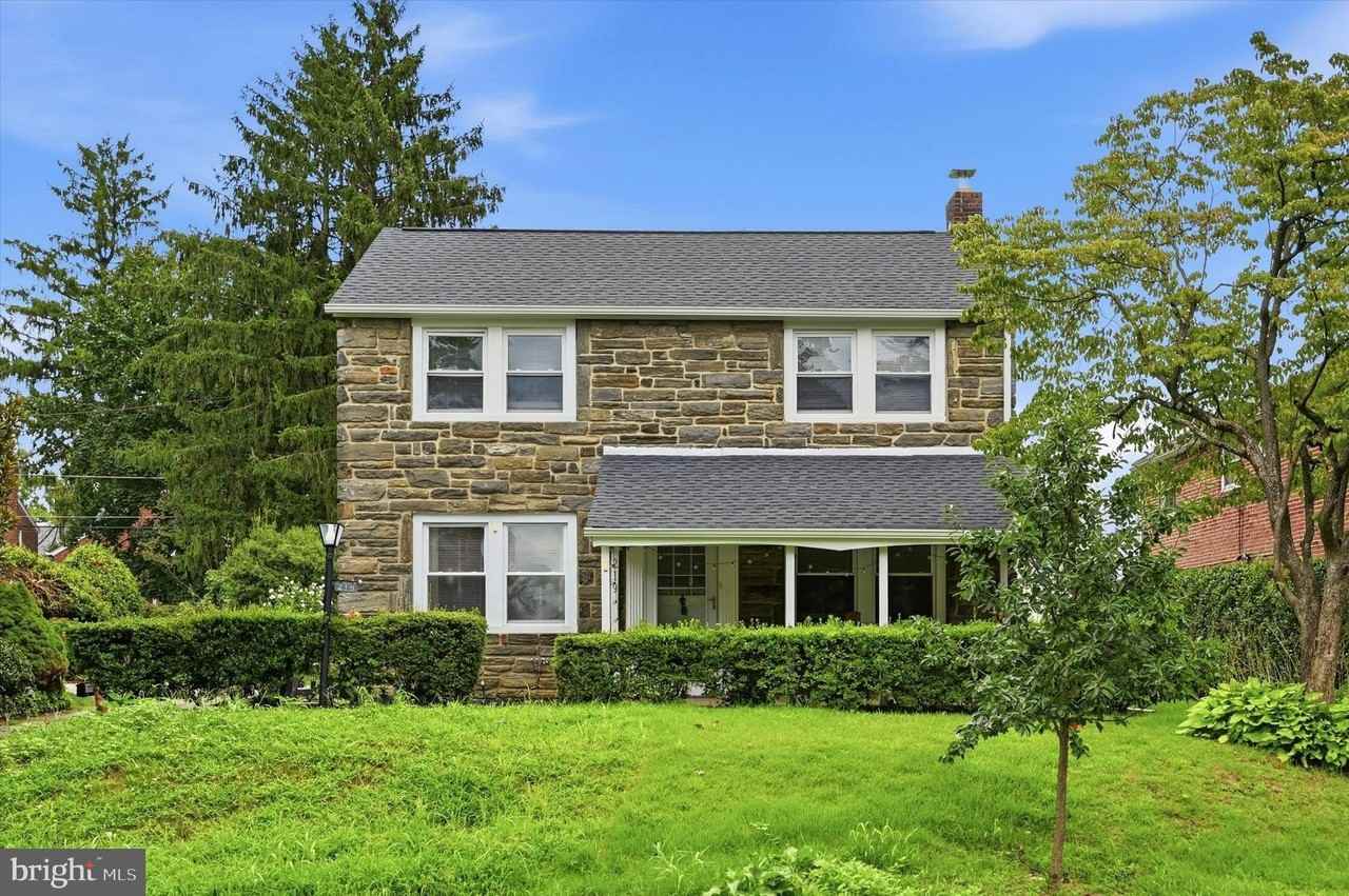219 Crosshill Rd - Photo 2 of 38